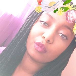 Meet your Posher, Amira